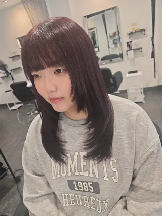 ロング LEE HANAのヘアスタイル