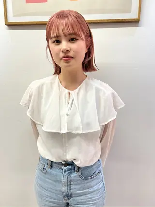 ミディアム カラー 顔周りレイヤーカット ブリーチminamiのヘアスタイル