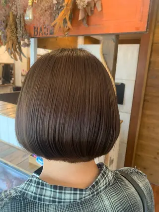 ミディアム ミンク ユミのヘアスタイル