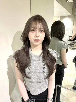 ロング カラー 透明感カラー・レイヤ ー🎀amika🎀のヘアスタイル