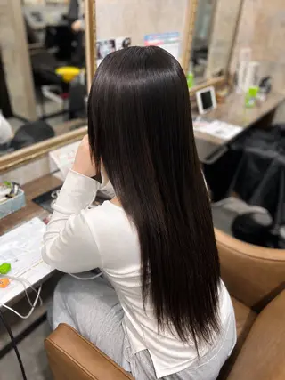 ロング 前田 みのりのヘアスタイル