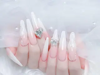 ネイル Hachimochi 🌸長さ出し専門店のネイルデザイン