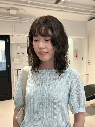 ミディアム カラー パーマ lomalia moekaのヘアスタイル
