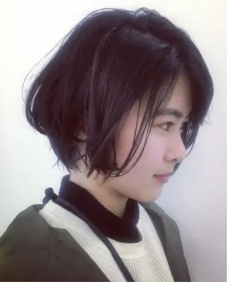 ショート 💓パーマ，💗 レイヤーカットのヘアスタイル