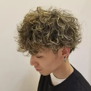 カラー パーマ シールエクステ♦️ レイヤー♦️福田晃大のヘアスタイル