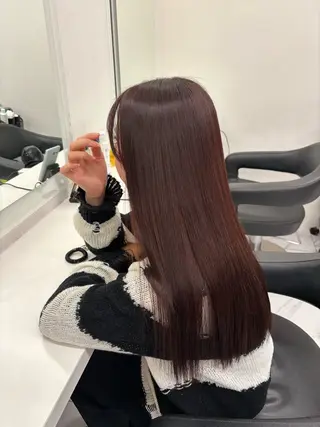 セミロング カラー 抜け感レイヤー︴ ニュアンスカラーのヘアスタイル