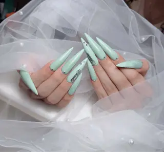 ネイル Julie Nail Rinのネイルデザイン