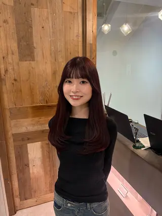 ロング イワサキ ミユのヘアスタイル