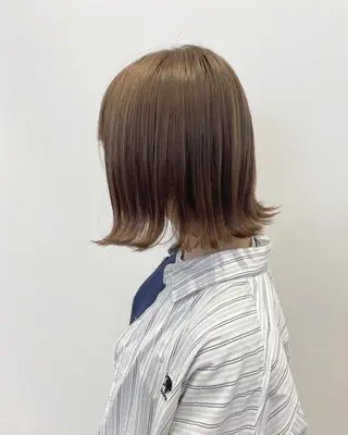 ミディアム 長山 茉白のヘアスタイル