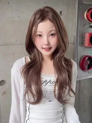 カラー ロング 韓国特化エクステ BIZEharuのヘアスタイル