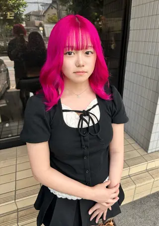 セミロング カラー タカツド ユウキのヘアスタイル