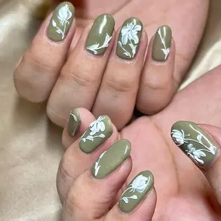 ミディアム カラー パーマ ヘアアレンジ メンズ キッズ ネイル マツエク・マツパ el. by Aoのネイルデザイン