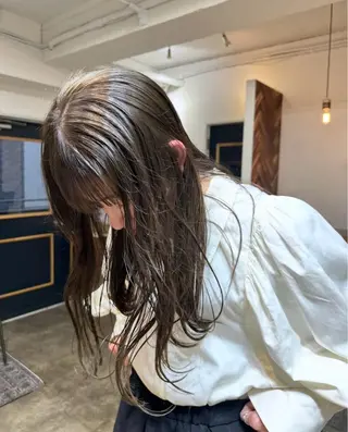 ロング カラー NAGISA髪質改善 &透明感カラー🪞のヘアスタイル