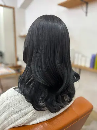 セミロング 金子 千登のヘアスタイル