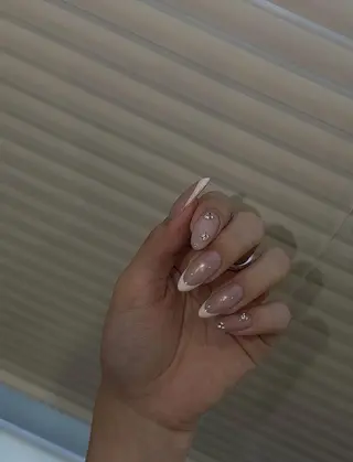 ネイル JISOO ANA.CHUOのネイルデザイン