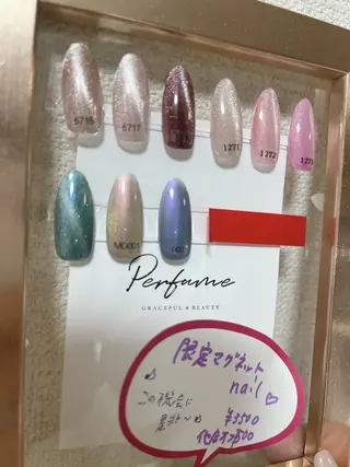 ネイル レイレア ネイルルームのネイルデザイン