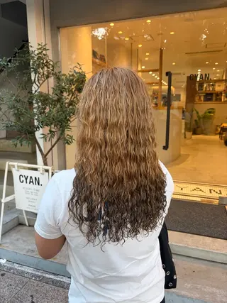 ロング 崎久保 優菜のヘアスタイル