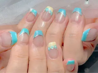 ネイル マジック ミラーのネイルデザイン