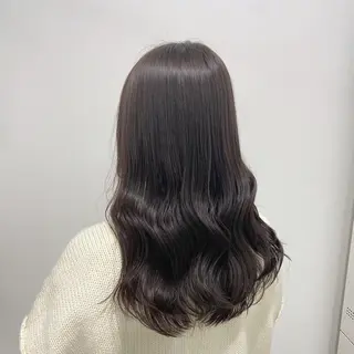 セミロング カラー 抜け感レイヤー︴ ニュアンスカラーのヘアスタイル