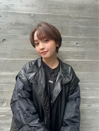 カラー ♻️ブリーチなし カラー♻️のヘアスタイル