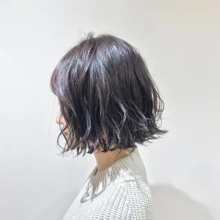 ショート カラー ボブ・レイヤーカット 吉敷航一のヘアスタイル