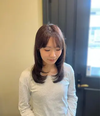 ミディアム みゆ/ カラーリスト🎀のヘアスタイル