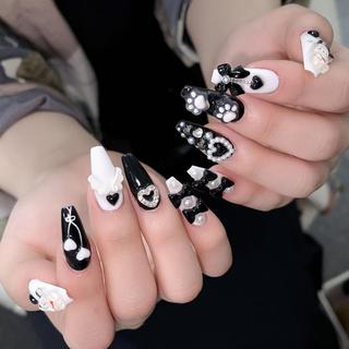 ネイル Queens テイのネイルデザイン