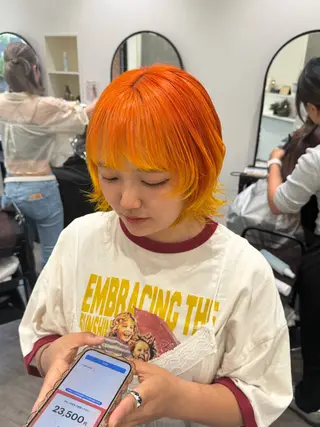 ミディアム Karin／ レイヤーブリーチ🥀のヘアスタイル