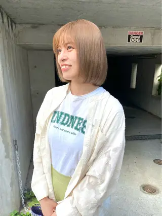 ショート カラー 🌻名古屋🌻 🫧ハイトーン🫧のヘアスタイル
