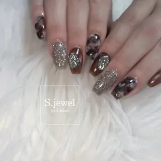 ネイル S. JEWELのネイルデザイン
