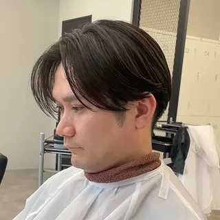 メンズ シャドウパーマ／骨格 矯正カット　トモキのヘアスタイル