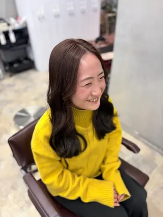 セミロング 寺下 璃桜のヘアスタイル