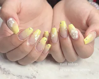 ネイル 727 nailのネイルデザイン
