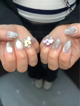 ネイル koyu 🩶のネイルデザイン