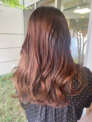 セミロング 山浦 貴恵のヘアスタイル