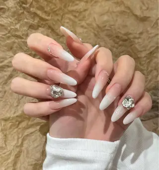 ネイル Dione Nail きよみのネイルデザイン