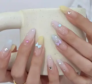 ネイル Pure&Rich Nailのネイルデザイン