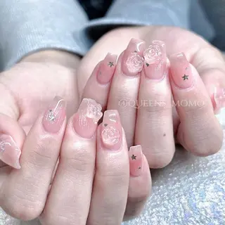 ネイル Queens テイのネイルデザイン
