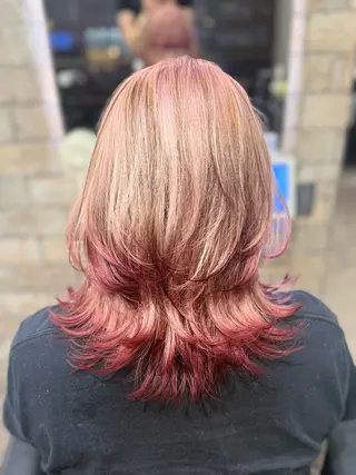 ミディアム Fan.ray店長 🌈 HIBIKIのヘアスタイル