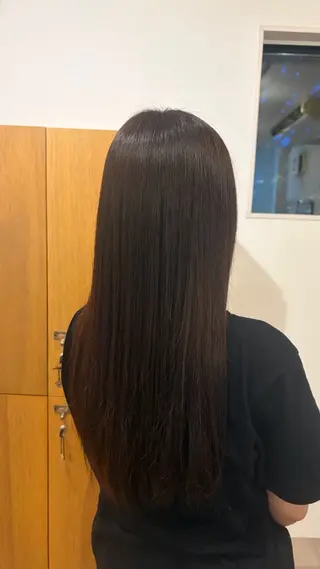 ロング ルプラボウ 石田渚夏のヘアスタイル