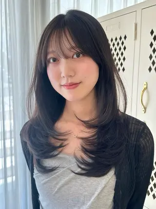 セミロング 韓国ヘア🦢🖤 Sayumiのヘアスタイル