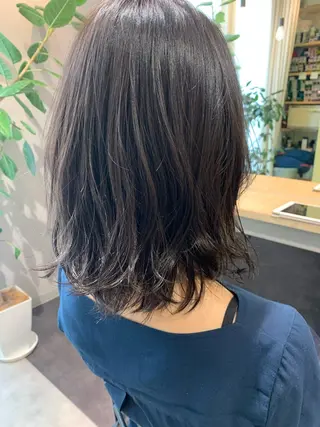 ミディアム カラー hubhair レイヤー/透明感のヘアスタイル