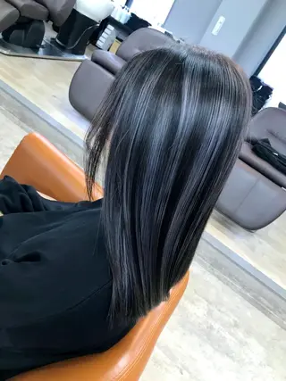 カラー (産休中)磯野 風香 ReCharme新保のヘアスタイル