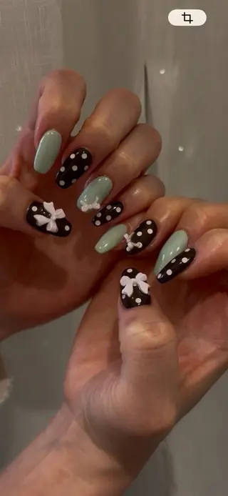 ネイル BellFlower Akane.Momoのネイルデザイン