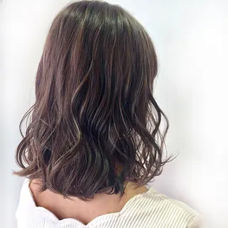 ミディアム カラー 小顔レイヤー/ ベージュ🤍Rieのヘアスタイル
