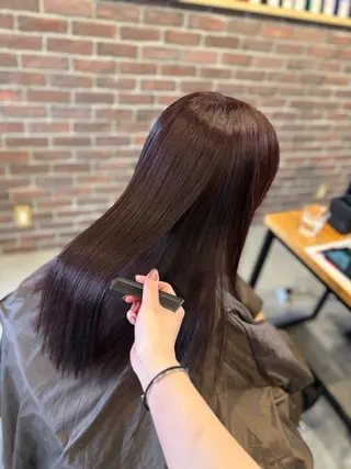 ロング カラー 山路 結花のヘアスタイル