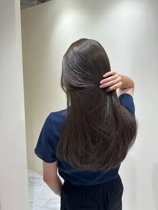ロング 似合わせレイヤーカッ ト🩶瀧本美咲のヘアスタイル