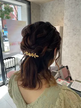 ヘアアレンジ 🫧❤️暖色艶カラ ー❤️🫧Kyaraのマツエク・マツパデザイン