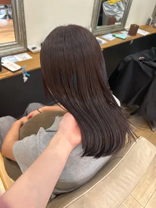 ミディアム カラー 松尾 遥花のヘアスタイル