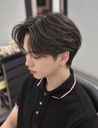 パーマ メンズ メンズカット眉WAX 専門スタイリスト岡田のヘアスタイル